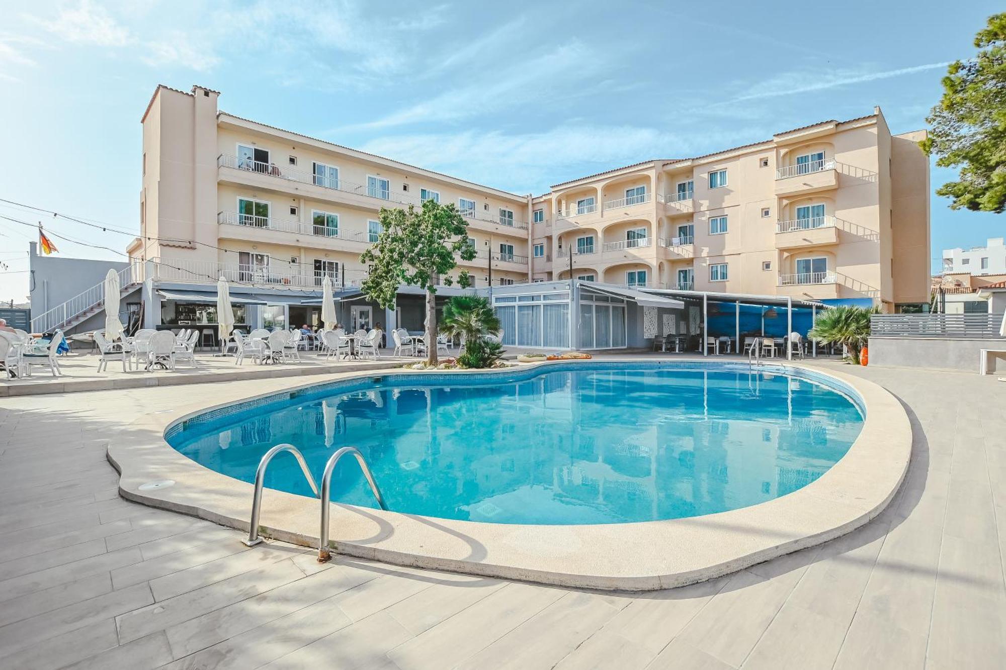 Hotel Lliteras カラ・ラトハダ エクステリア 写真