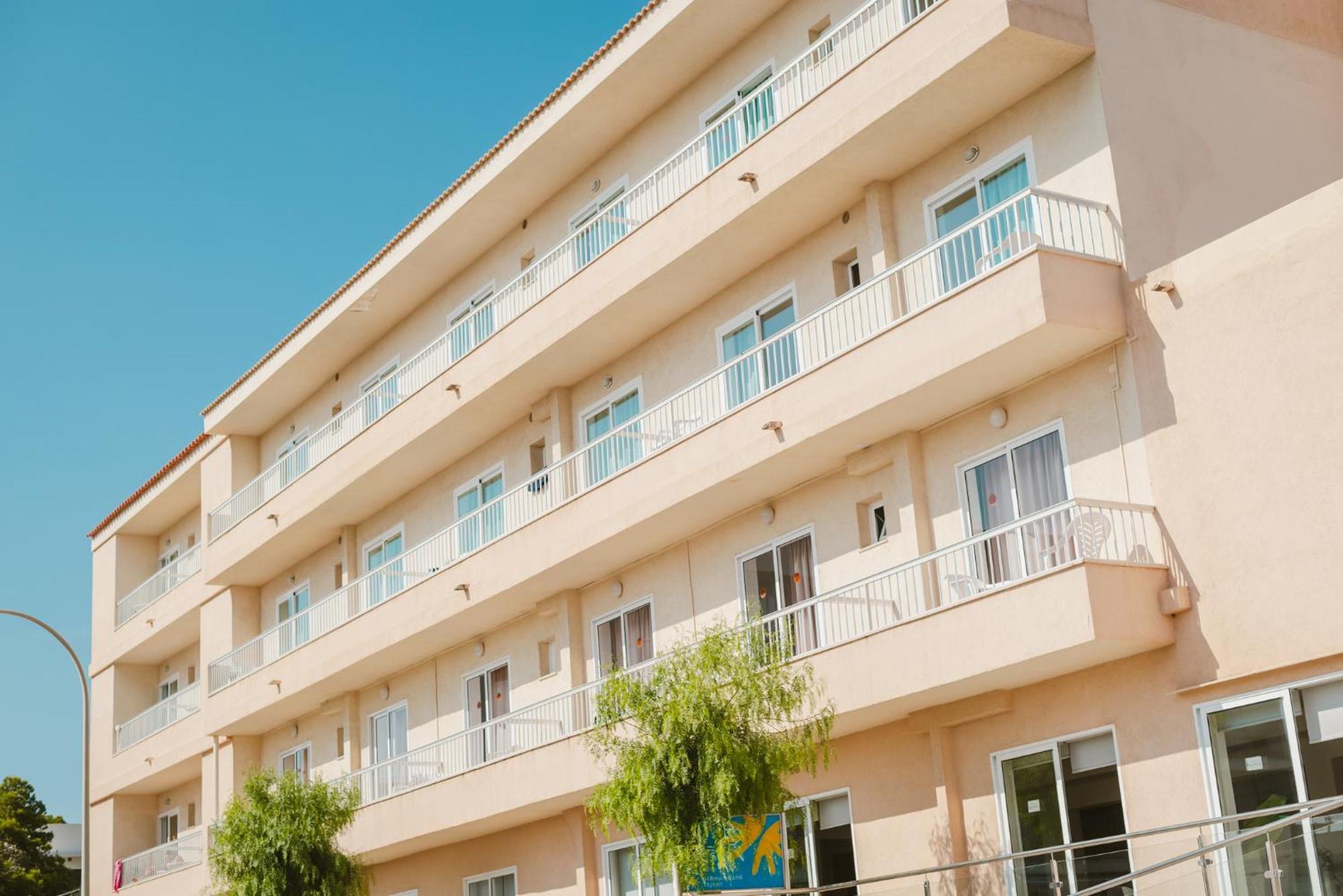 Hotel Lliteras カラ・ラトハダ エクステリア 写真