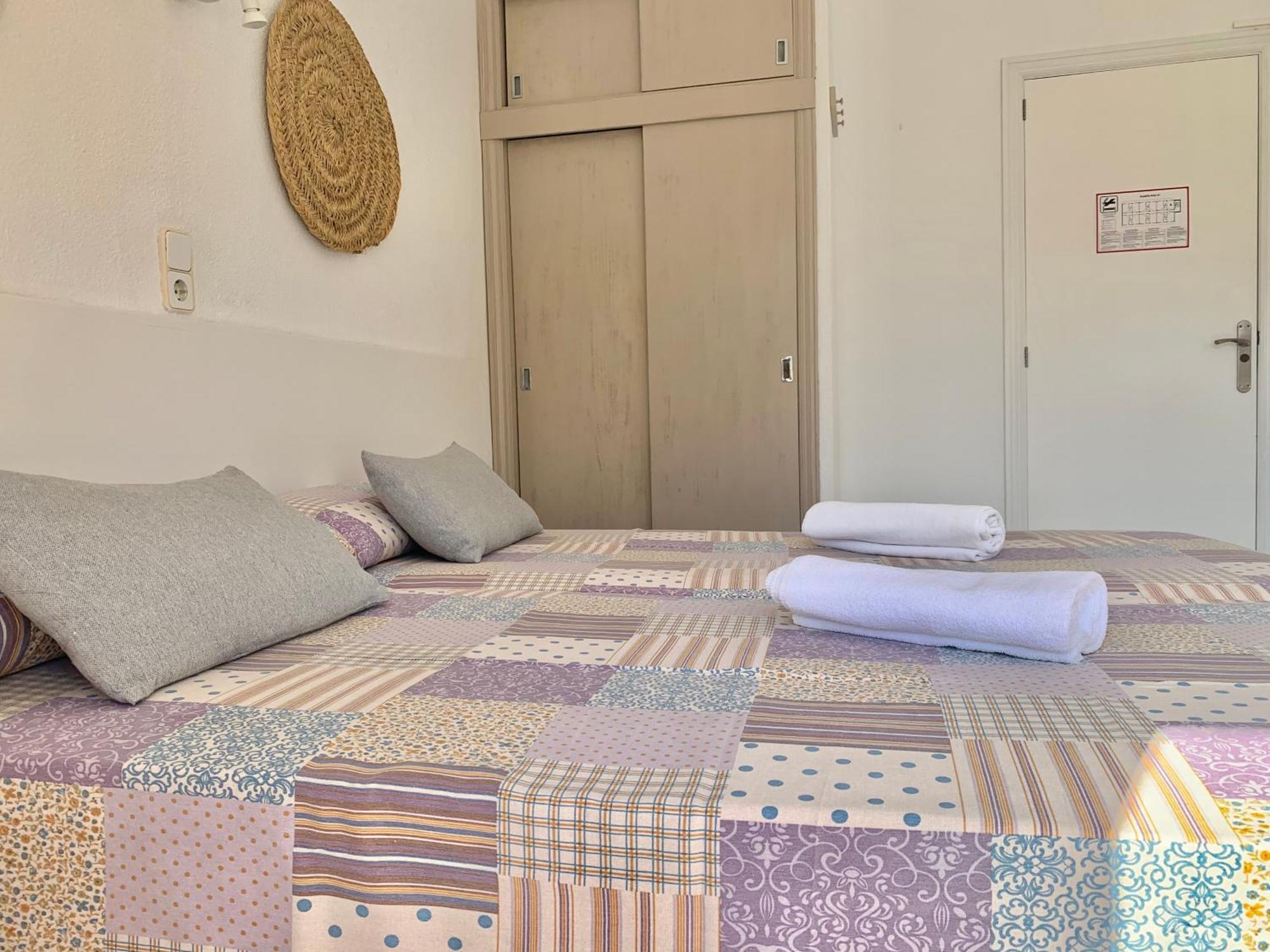 Hotel Lliteras カラ・ラトハダ エクステリア 写真